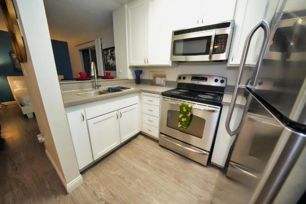 Appartement Charming Hollywood With Pool & Balcony *